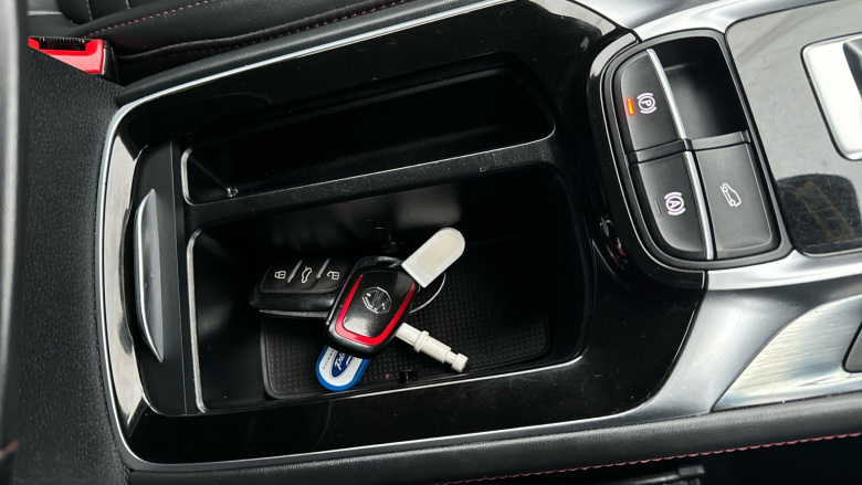 MG HS 1.5 T-GDI Trophy 5dr DCT Petrol Hatchback